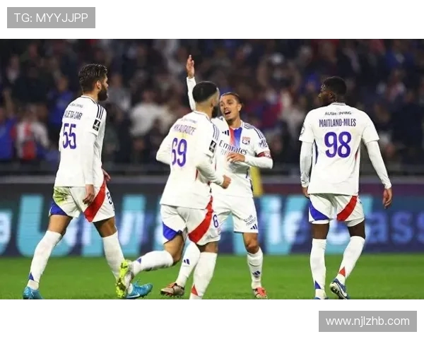 法甲里昂俱乐部的历史发展与重要事件回顾 法甲里昂俱乐部的历史发展与重要事件回顾