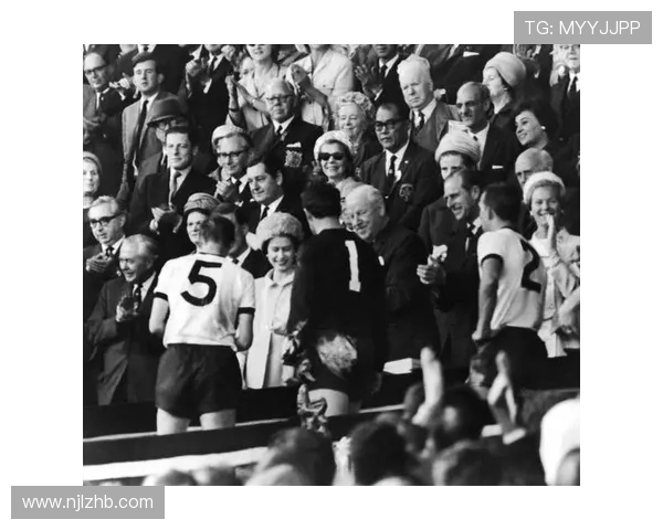 围绕2014年世界杯冠军德国队的荣耀征程与历史时代意义探析 围绕2014年世界杯冠军德国队的荣耀征程与历史时代意义探析